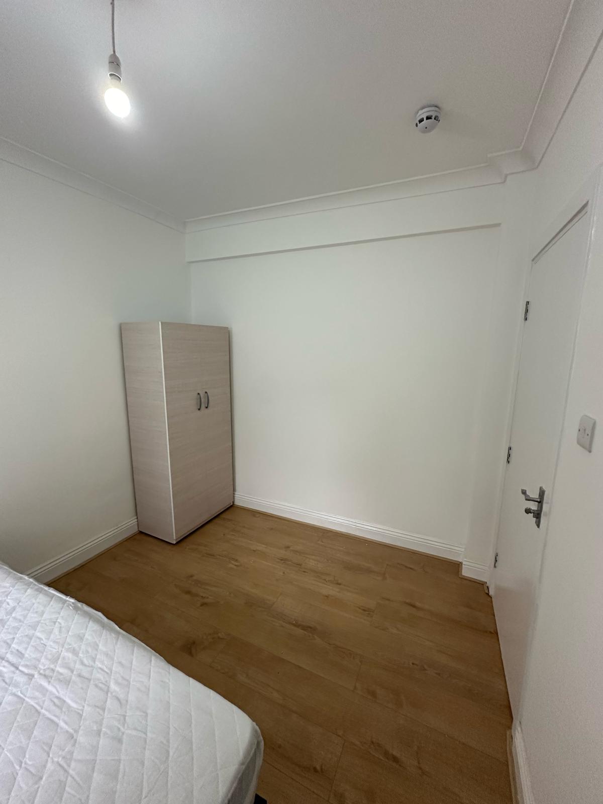 🌟 Double Room – Colegrave Road, Stratford (E15 1DZ)